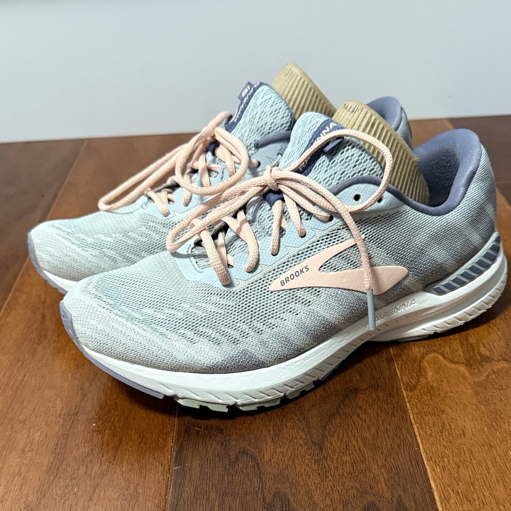 Brooks Women's Athletic Ravenna Shoes - Light Blue and Tan size9